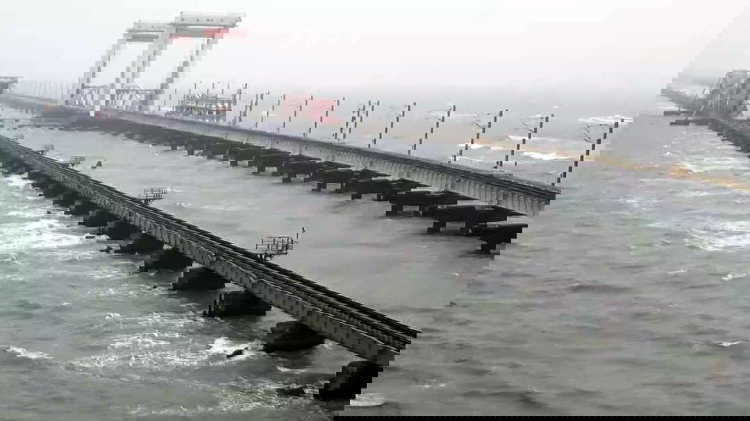 चक्रवाती तूफान 'दितवाह' के कारण तमिलनाडु में उड़ान सेवाएं प्रभावित