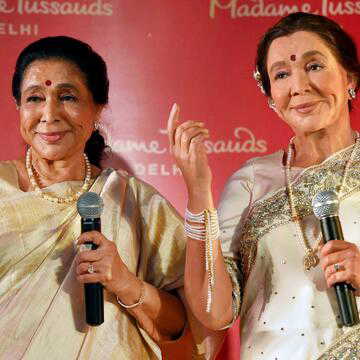 आशा भोसले के निधन पर गौतम अडानी, गौतम सिंघानिया समेत कॉर्पोरेट जगत व संगीत उद्योग के दिग्गजों ने जताया शोक