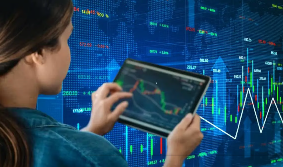 सकारात्मक रुझान वाले बाजार में निवेश की सलाह: इन चार स्टॉक्स पर नजर विशेषज्ञों की