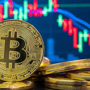 भारी गिरावट के बाद संभला बिटकॉइन, कीमत 93 हजार डॉलर के पार