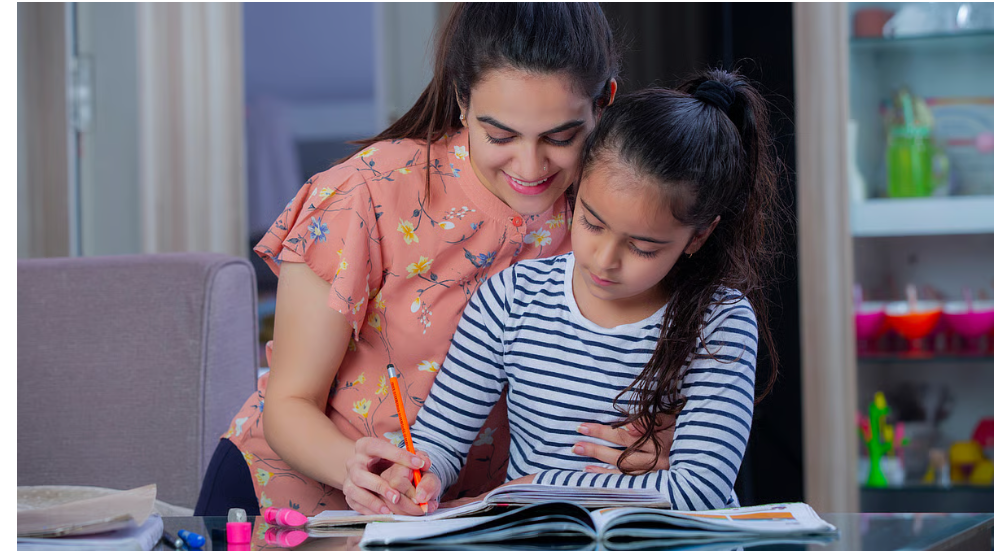 पूजा की छुट्टियों के बाद बच्चों का नहीं लग रहा पढ़ाई में मन? ये 5 तरीके अपनायें