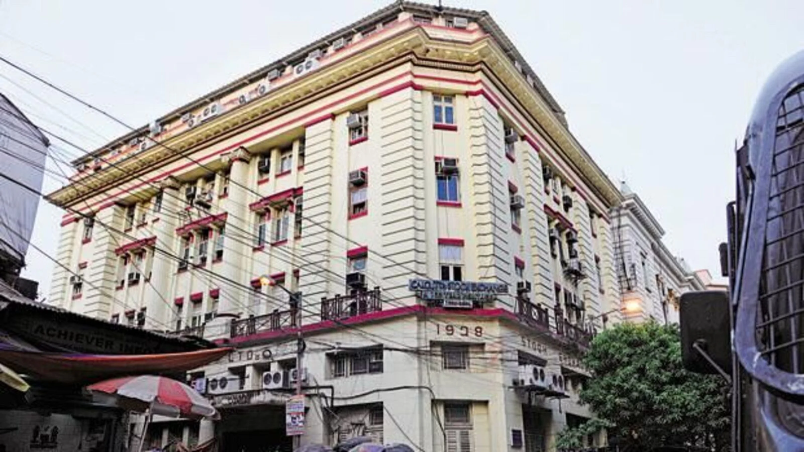 117 साल पुराना कलकत्ता स्टॉक एक्सचेंज इस साल 'आखिरी' दिवाली मनायेगा