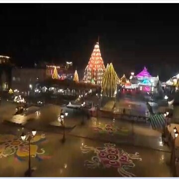 उज्जैन के श्री महाकालेश्वर मंदिर में दीपोत्सव पर 50,000 वर्ग फीट की रंगोली