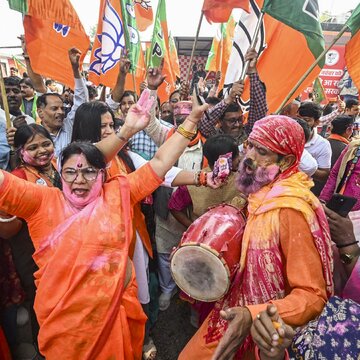 'धैर्य रखो मेरे भगवान मोदी पर’: भाजपा कार्यकर्ताओं ने बिहार चुनाव में एनडीए की सफलता पर जश्न मनाया