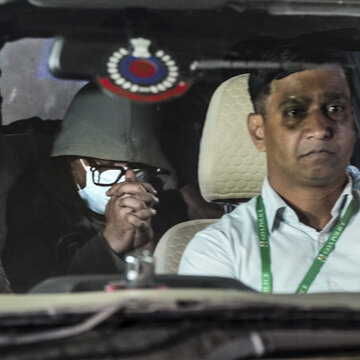 गोवा क्लब हादसा: थाईलैंड से डिपोर्ट लुथरा भाइयों की दो दिन की ट्रांजिट रिमांड