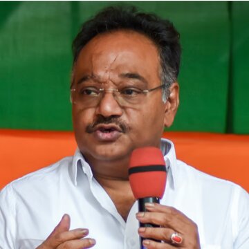 शमिक ने पार्टी कार्यकर्ताओं से आम जनता की मदद के लिए आगे आने का किया आह्वान