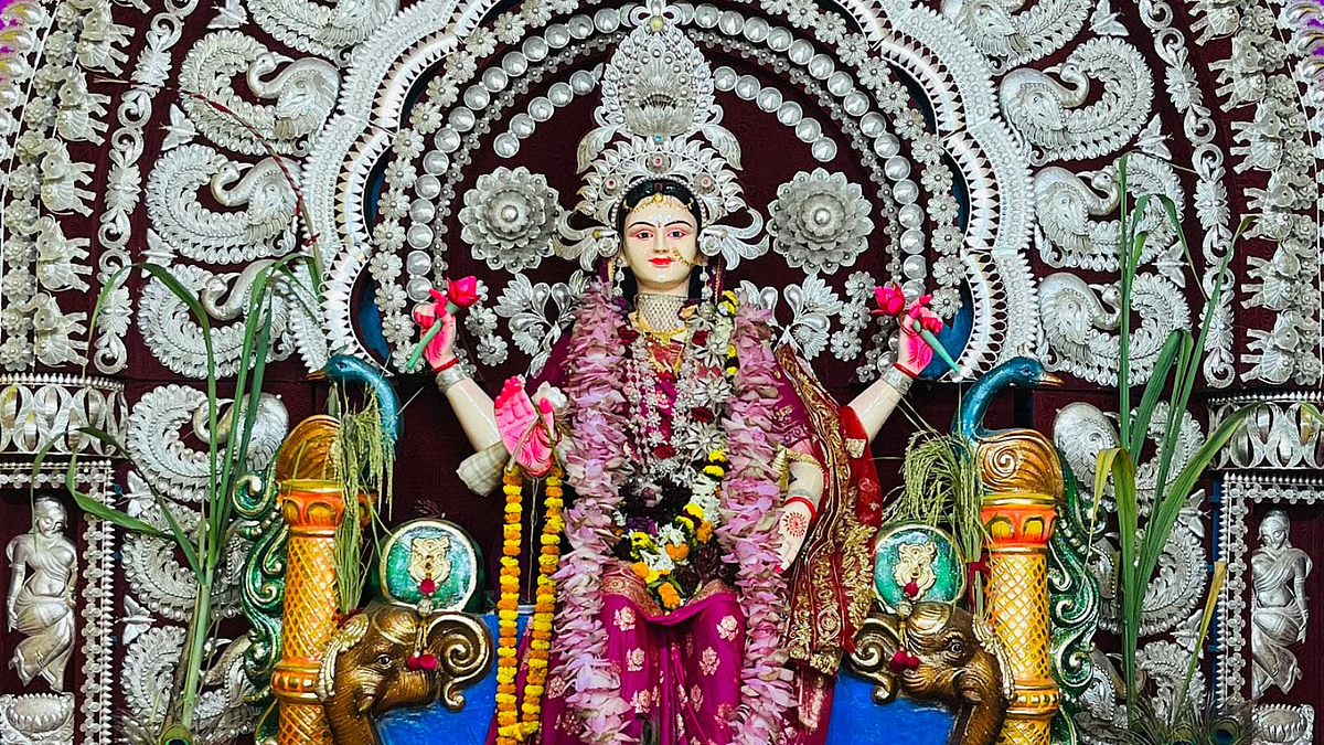 दुर्गा नहीं, लक्ष्मी ही मुख्य उपासक हैं