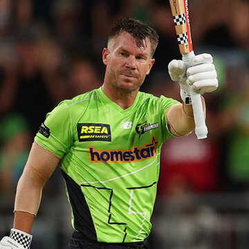 रोहित को पछाड़ा, विराट के रिकॉर्ड की बराबरी की, शानदार शतक से रिकॉर्ड बुक में वार्नर