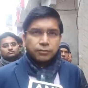 संभल में बिजली चोरी पर शिकंजा, एक स्रोत से 60 घरों को सप्लाई, एफआईआर दर्ज