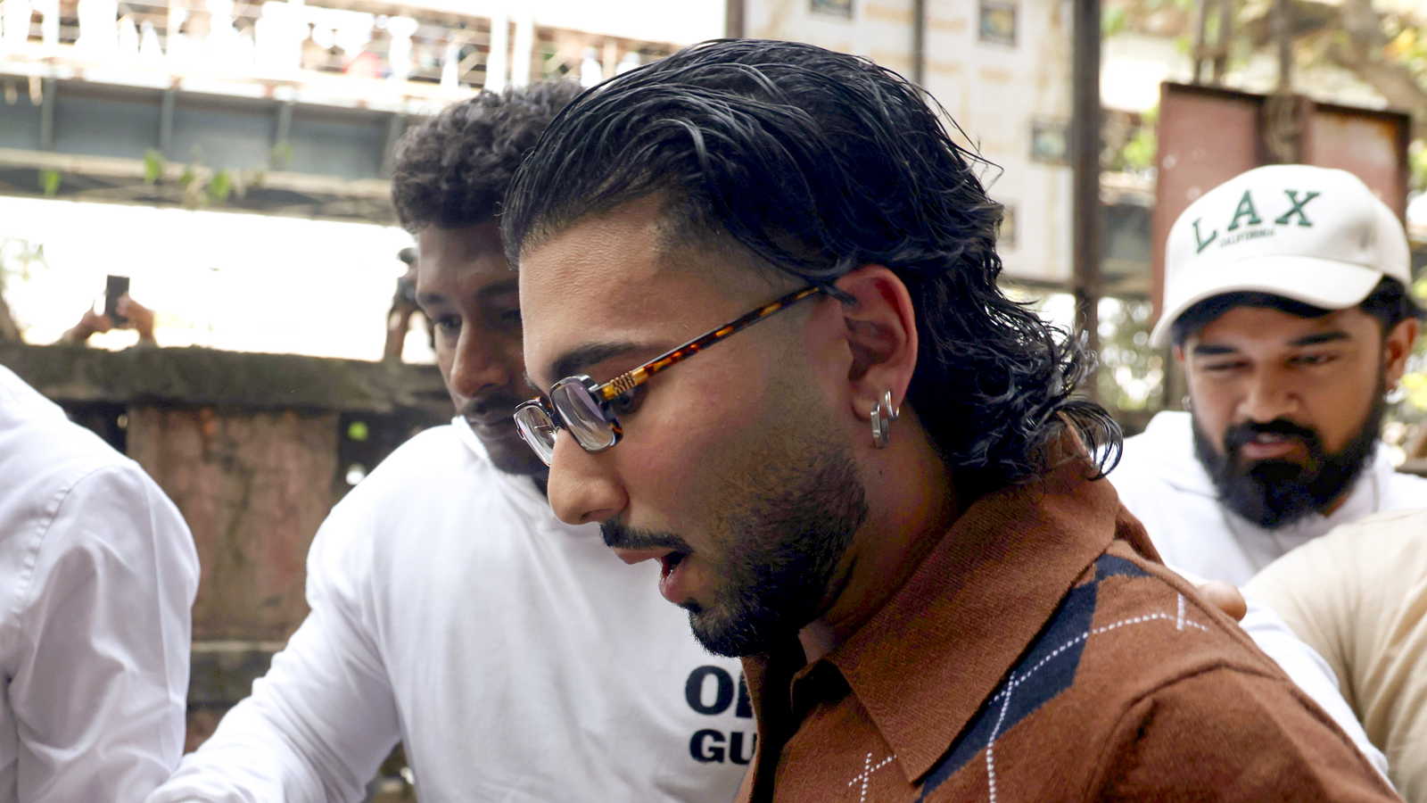 252 करोड़ ड्रग केस में बॉलीवुड पर शिकंजा: ओरी और सिद्धांत कपूर से लंबी पूछताछ