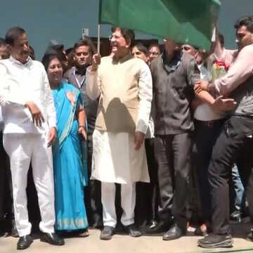 मुंबई में बैटरी से चलने वाली ‘वन रानी’ टॉय ट्रेन की फिर से शुरुआत पीयूष गोयल ने किया उद्घाटन