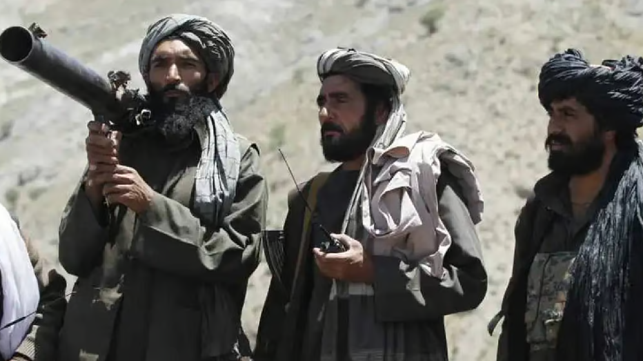 शांति वार्ता के बीच अफगानिस्तान ने पाकिस्तान के 5 सैनिकों को मार गिराया