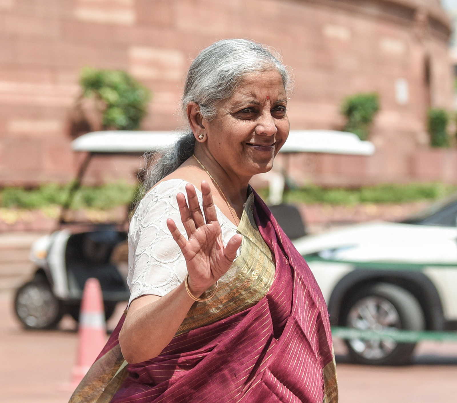 बजट 2026: संकट, संदेह और संभावनाओं के बीच निर्मला सीतारमण की अग्निपरीक्षा