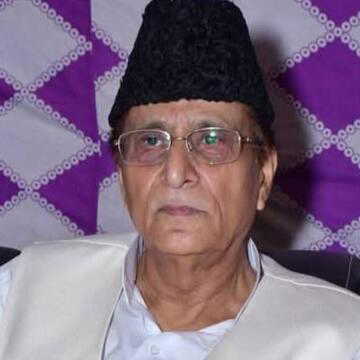 ‘कलेक्टर से मत डरियो, ये तनखइया हैं’ आजम खान को भारी पड़ा ये बयान, कोर्ट ने सुनाई 2 साल की सजा