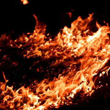 गैस लीक होने से गेल के सब स्टेशन में भीषण विस्फोट हुआ, जिससे पूरे इलाके में अफरा-तफरी मच गई