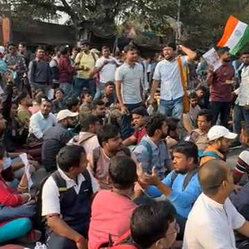 'अनुभवी अभ्यर्थियों को 10 अतिरिक्त नंबर देना गैरकानूनी', SLST अभ्यर्थियों का आंदोलन