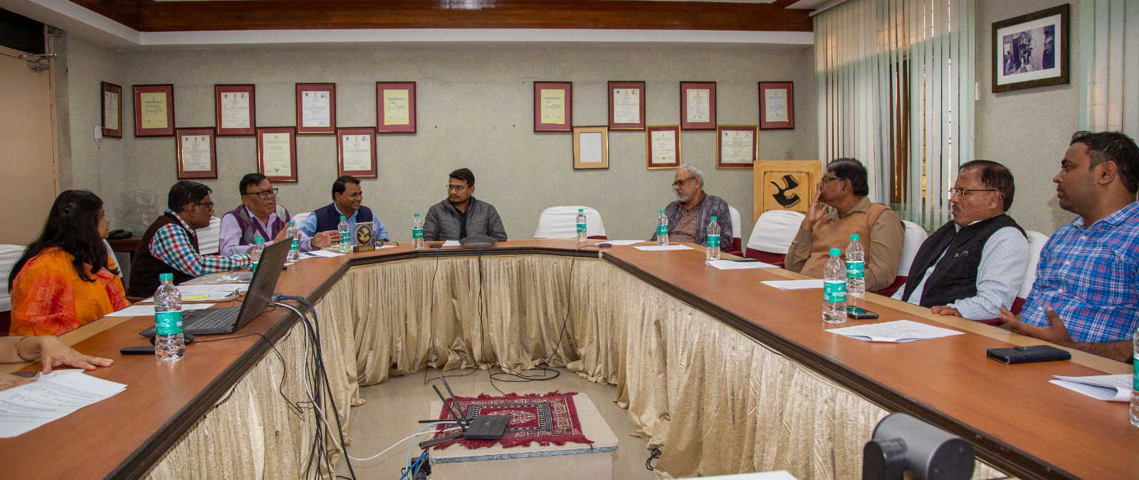 सत्यजित रे फिल्म एवं टेलीविजन इंस्टीट्यूट में हुई राजभाषा हिंदी के प्रयोग संबंधी बैठक