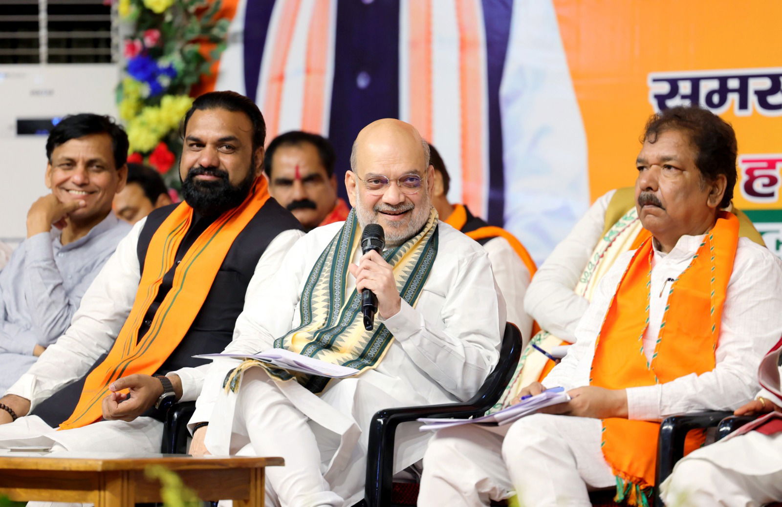 राहुल-लालू पर बरसे अमित शाह, बोले- एनडीए को जिताओ, घुसपैठियों को भगाओ'