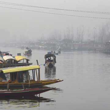 कश्मीर में ठंड का प्रकोप तेज, पुलवामा सबसे ठंडा स्थान