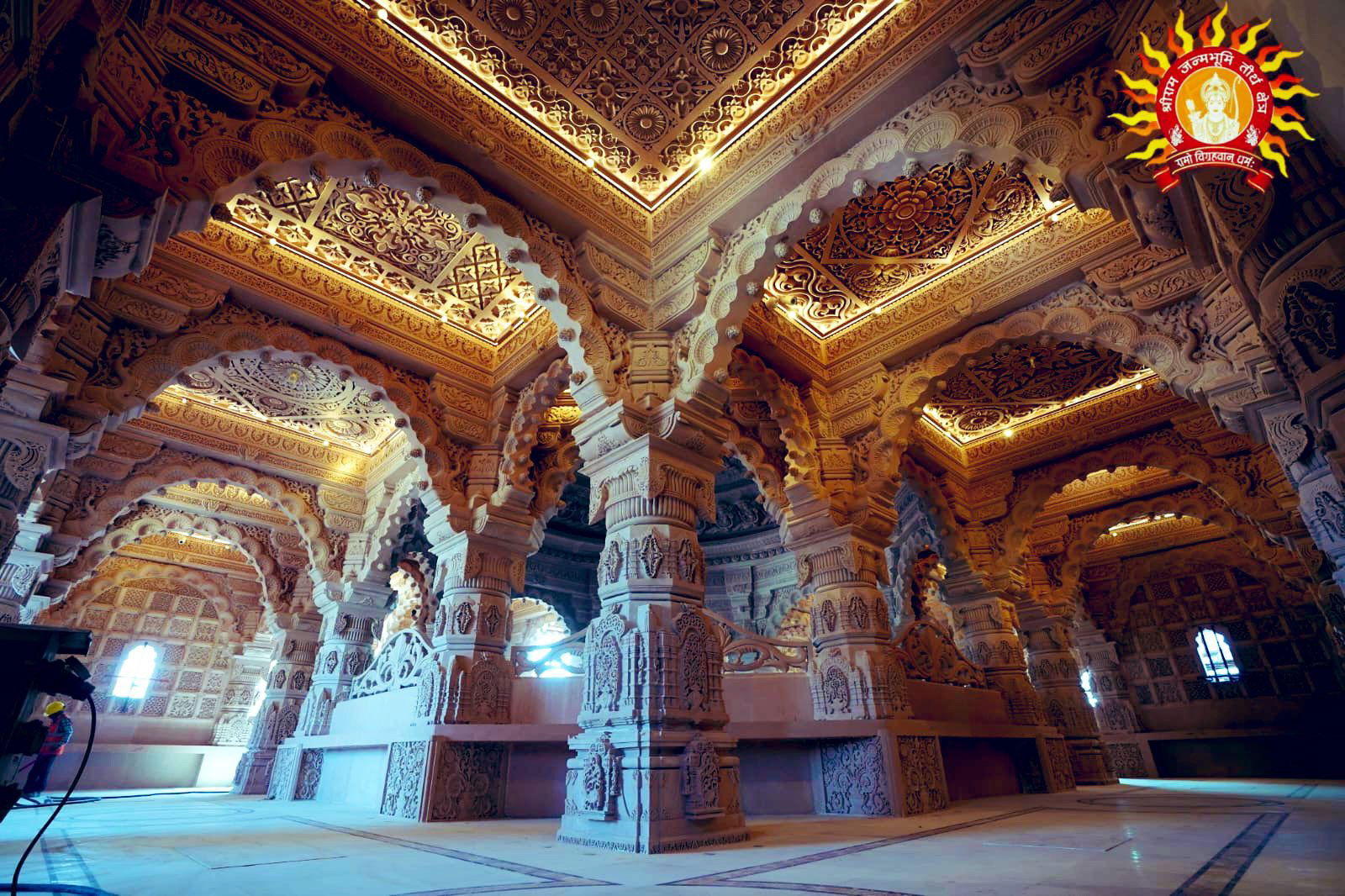 अयोध्या के बाजारों में दीपावली से पहले रामलला की मूर्तियां लोगों की पहली पसंद