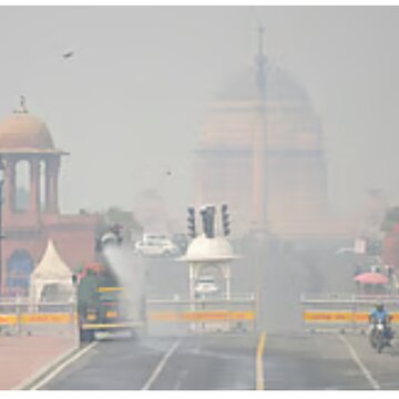 हवा के रुख में बदलाव से धूल कम हुई लेकिन राष्ट्रीय राजधानी की हवा में अब भी जहर