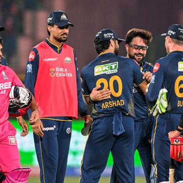 राशिद और होल्डर के दम पर गुजरात ने राजस्थान को 77 रन से रौंदा