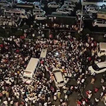 पुणे में चार साल की बच्ची से दुष्कर्म और हत्या के बाद फूटा लोगों का गुस्सा, मुंबई-बेंगलुरु हाईवे घंटों रहा जाम