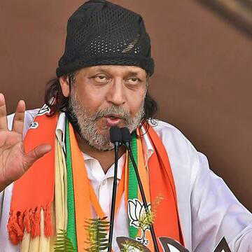 “हार के डर से हंगामा”: मिथुन चक्रवर्ती का टीएमसी पर तीखा वार, एसआईआर पर गरमाई बंगाल की सियासत