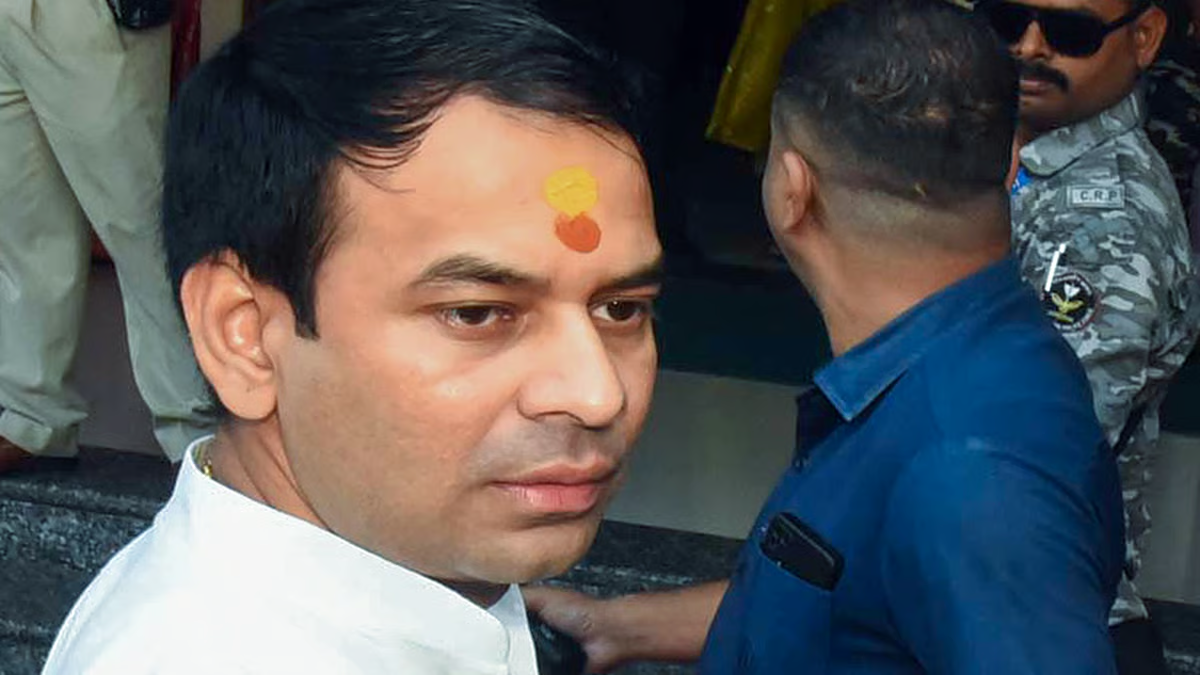 लालू के बेटे की नई यात्रा, क्या ब्लॉगर बनेंगे तेज प्रताप यादव?