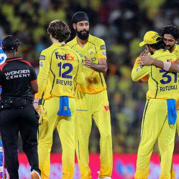 संजू सैमसन के शतक और ओवरटन की घातक गेंदबाजी से चेन्नई सुपर किंग्स की पहली जीत