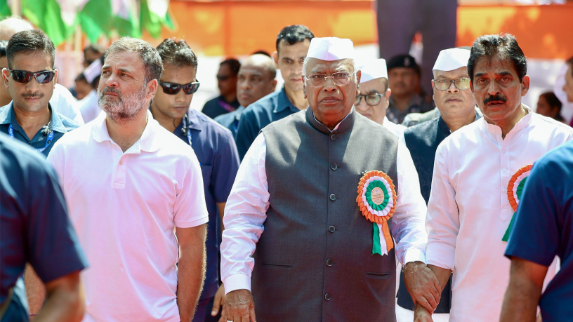 12 राज्यों और केंद्र शासित प्रदेशों में जारी SIR की समीक्षा के लिए कांग्रेस की बैठक जारी