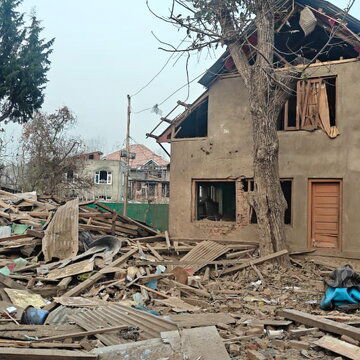 सुरक्षा बलों ने दिल्ली धमाके में शामिल डॉक्टर उमर नबी का घर पुलवामा में ध्वस्त किया