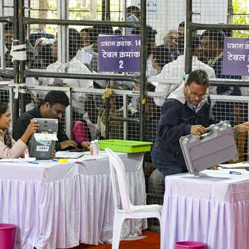 महाराष्ट्र नगर निकाय चुनाव: रुझानों में भगवा लहर, बीएमसी में महायुति की बड़ी जीत की संभावना
