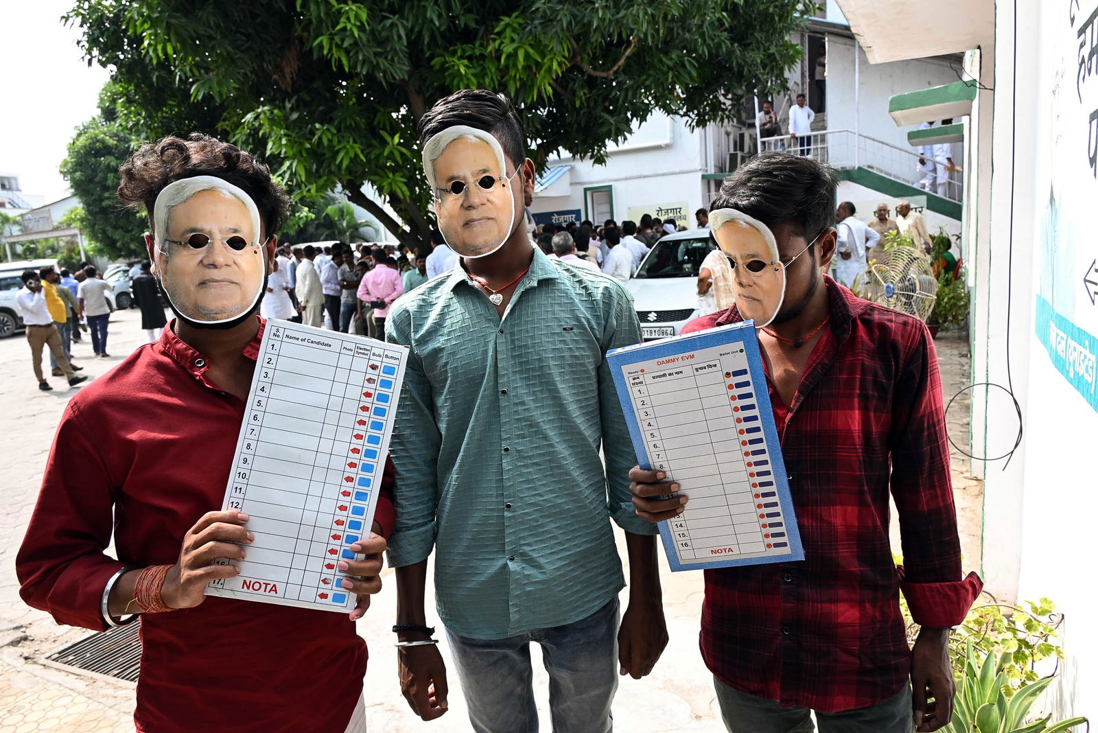 राजनीतिक सरगर्मी तेज, राजद के 2 विधायकों ने इस्तीफा दिया