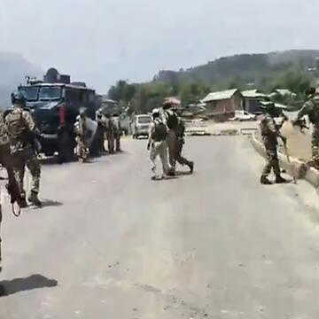 बंद के बीच ही मणिपुर में नागा-कूकी जनजातियों के बीच संघर्ष, कर्फ्यू जारी