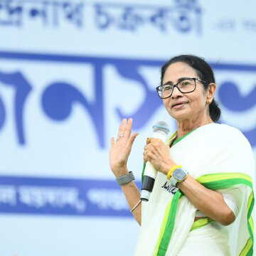 Bengal Election : रानीगंज के भूस्खलन प्रभावित इलाकों के परिवारों को मिलेंगे 2 फ्लैट - ममता बनर्जी की बड़ी घोषणा