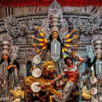 दुर्गापूजा में पीएम मोदी का हो सकता है बंगाल दौरा, अमित शाह व राजनाथ सिंह भी आ सकते हैं