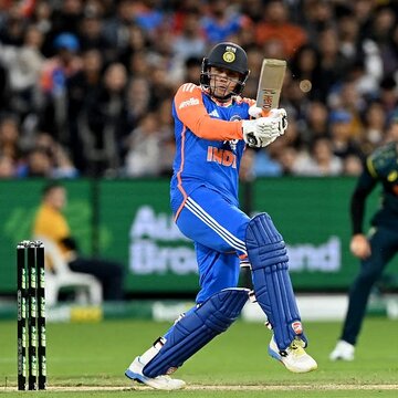 अभिषेक की मेहनत मिट्टी में मिल गई, टीम की असफलता में भारत हारा