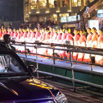 चुनावी जोश के बीच गुवाहाटी में पीएम मोदी का रोड शो, भाजपा का दबदबा कायम