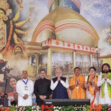 बंगाल की 'जनशक्ति' के सामने नतमस्तक हुए प्रधानमंत्री नरेंद्र मोदी, जनता को प्रणाम कर क्या कहा उन्होंने ?