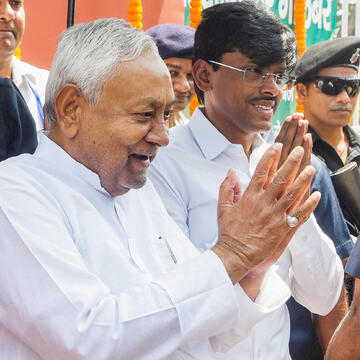 नीतीश कुमार ने बिहार के मुख्यमंत्री पद से दिया इस्तीफा, राज्य में नई सरकार बनाने की कवायद शुरू