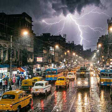 तपती धूप के बाद बारिश और काल वैशाखी का खेल, बंगाल में तूफान का अलर्ट