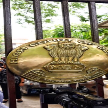 मोदी की डिग्री का मामला: हाईकोर्ट ने दिल्ली विश्वविद्यालय से मांगा जवाब