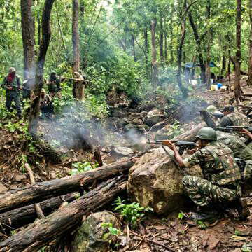 झारखंड मुठभेड़: TSPC के 4 माओवादी ढेर, 15 लाख का इनामी कमांडर सहदेव महतो भी शामिल
