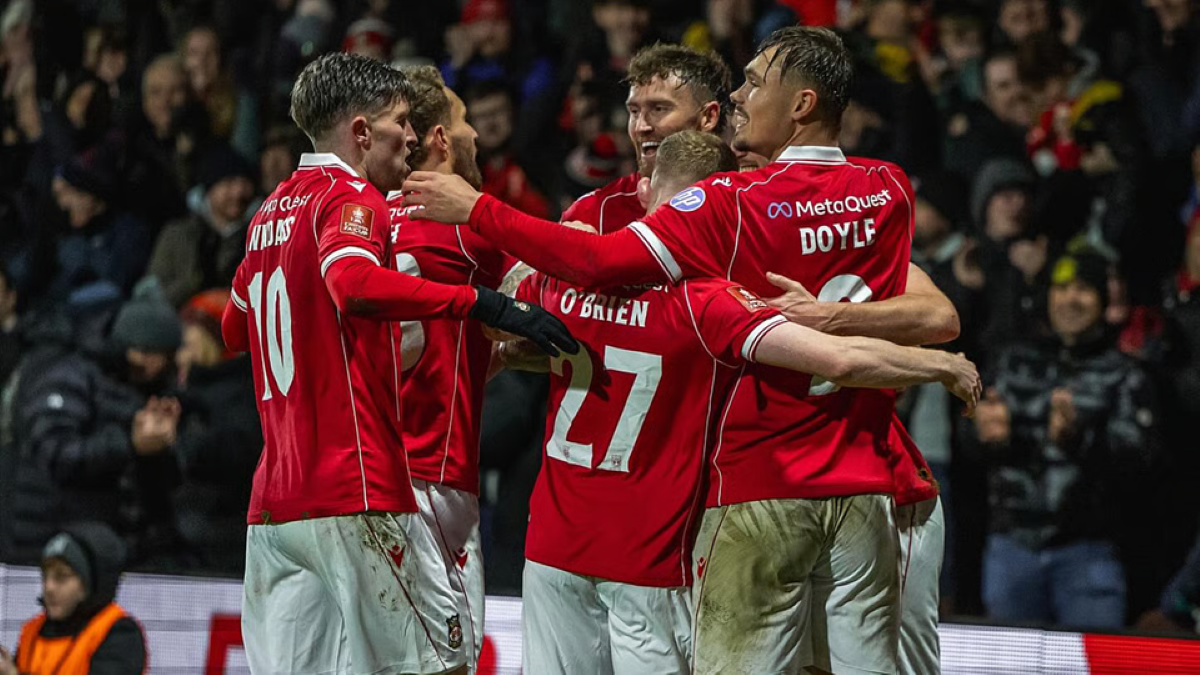 FA कप में मैकल्सफील्ड और डेडपुल का करिश्मा