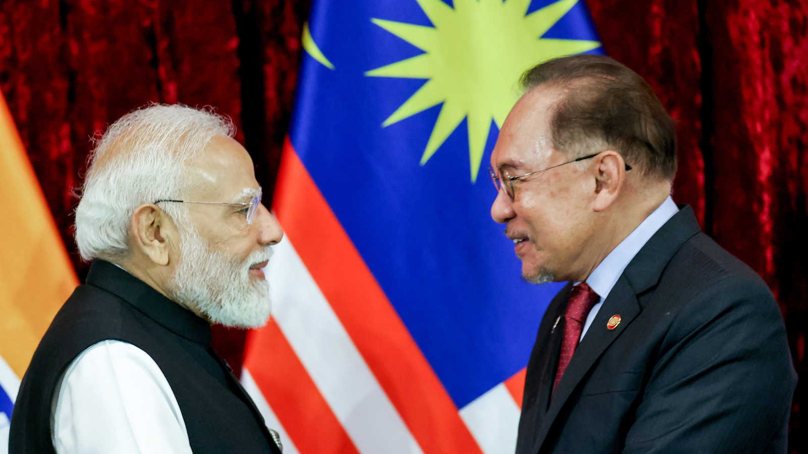 सुरक्षा से लेकर सेमीकंडक्टर तक-11 अहम समझौते और बड़े फैसलेः पीएम मोदी की मलेशिया यात्रा