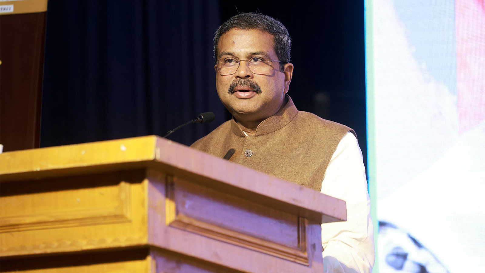 एआई में ग्लोबल लीडर बनने की ओर भारत, आईआईएम लखनऊ शुरू करेगा नए कार्यक्रम