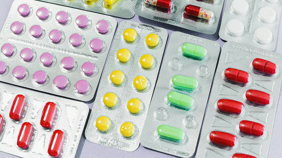 ट्रम्प ने दवाओं पर भी लगाई टैरिफ मिसाइल