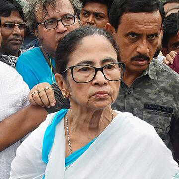 बगावत के बाद पहली बड़ी परीक्षा, 'पार्टी नहीं बिकेगी' के नारे के साथ मैदान में TMC