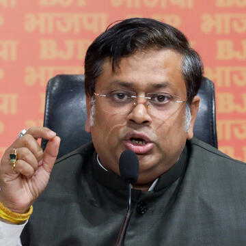 पश्चिम बंगाल में सियासी संग्राम तेज, BJP का दावा-160 से अधिक सीटों के साथ सरकार बनाएंगे